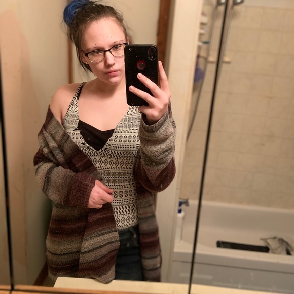 Meet your Posher, Sandra - Picture 1 of 1